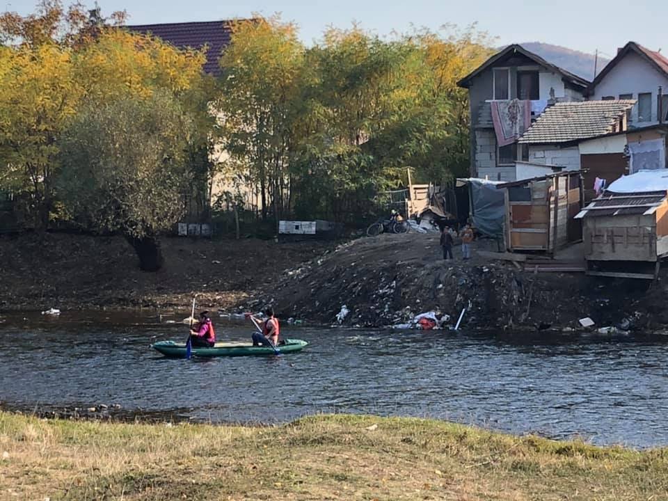 Tură pe Someș, din Florești spre Cluj-Napoca: "Au fost curătați aproape 500 de metri. Mai sunt încă 6 km!"