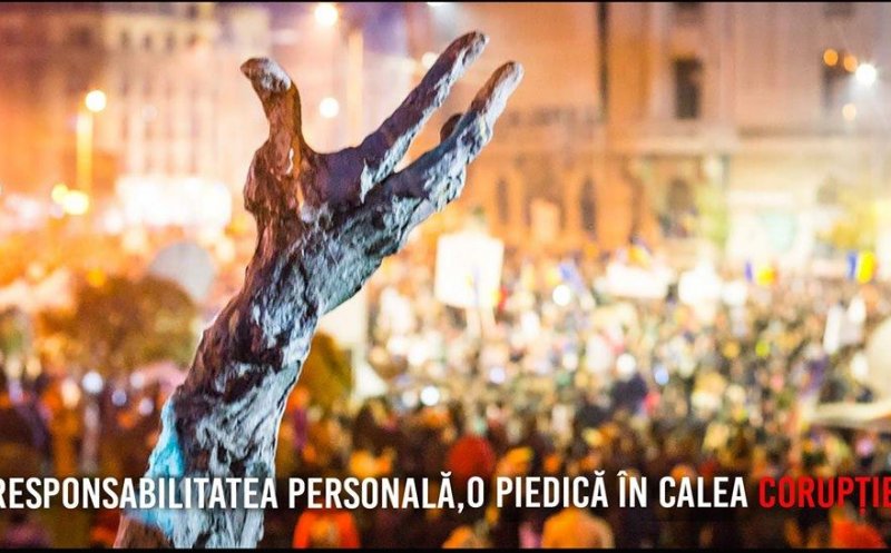 Sute de clujeni ies în stradă pentru #COLECTIV: "Suntem aici și nu uităm!"