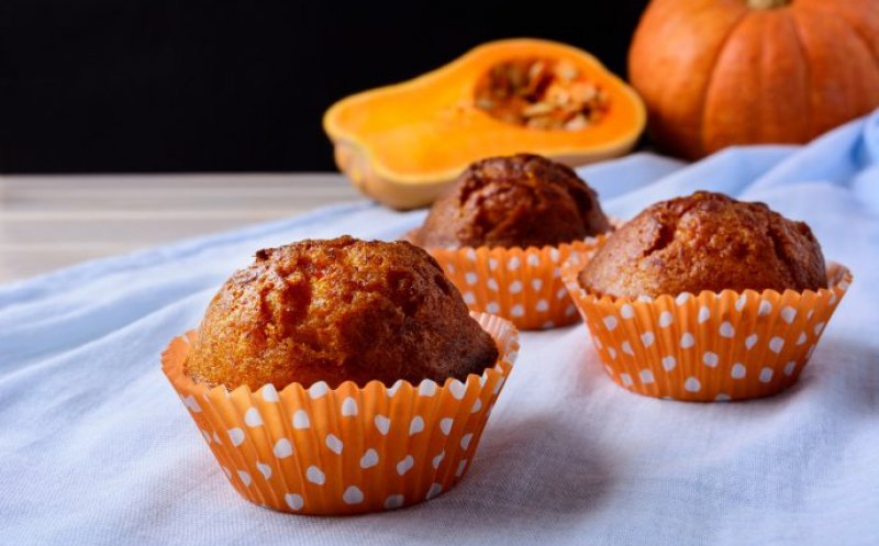 Brioşe cu dovleac, un desert perfect de vreme rece