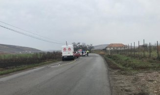 Impact între o dubă și un taxi. Patru pasageri au fost răniți