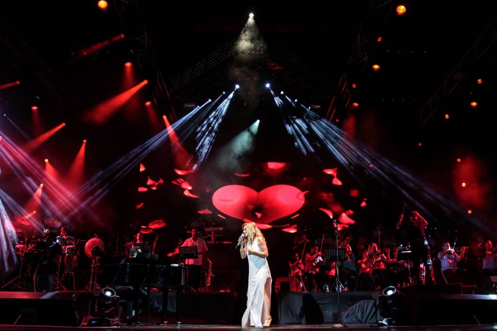 Lara Fabian și-a anulat două concerte în România. Cel de la Cluj, în pericol?