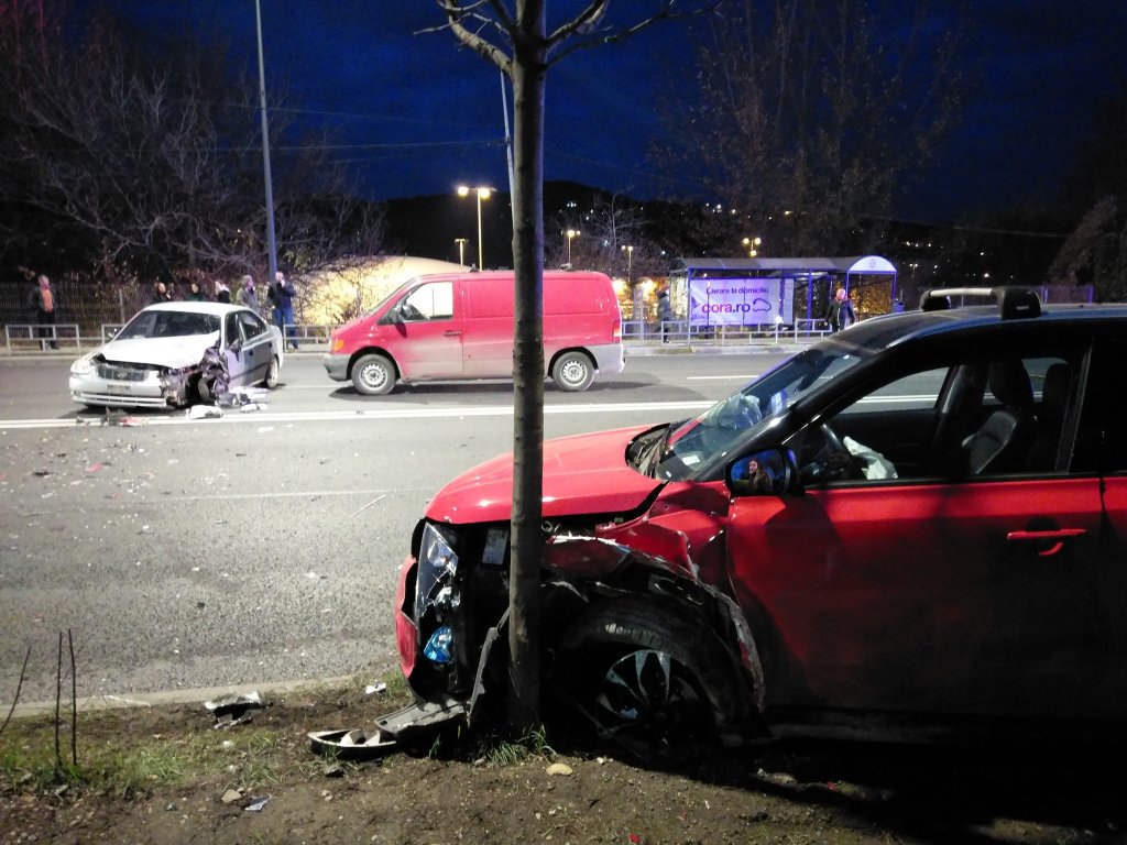 Accident grav la ieșirea din Cluj spre Florești. Traficul,  blocat pe ambele sensuri