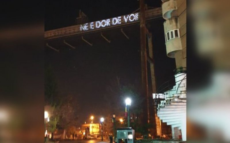 Mesaj emoţionat pentru diaspora, inspirat de o iniţiativă din Cluj: „Ne e dor de voi”. 12.000 de oameni din oraş sunt plecaţi în străinătate
