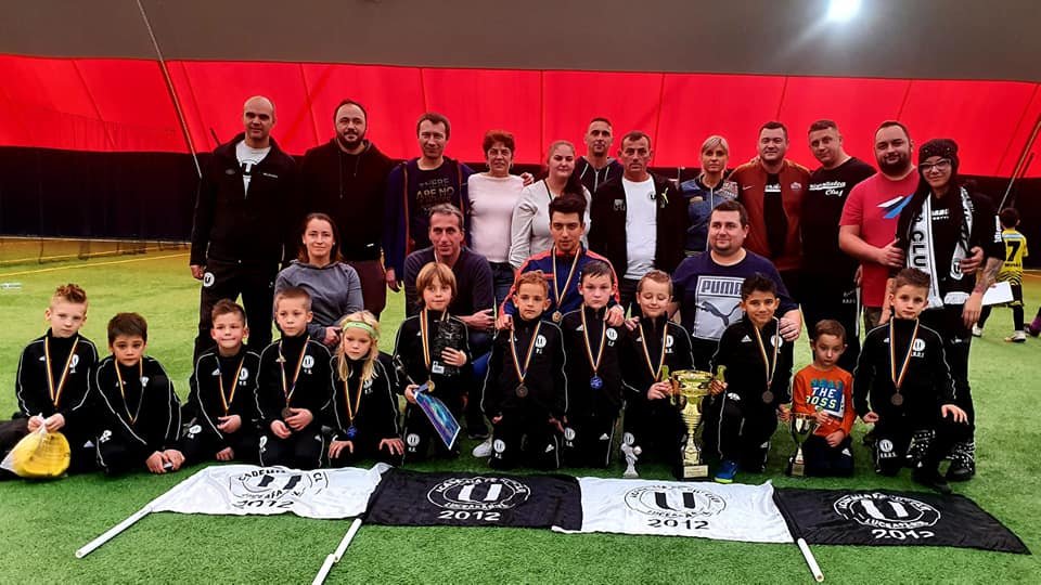 Jucătorii Academiei “U” Cluj – Luceafărul au făcut spectacol în capitală