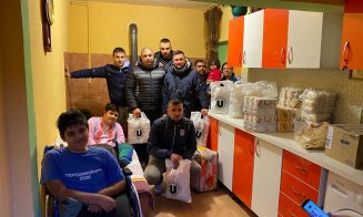 Peluza Şepcile Roşii 1919 i-au ţinut locul lui Moş Crăciun