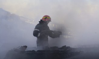 Filmul intervenției la incendiul din Florești. Cum a ajuns la fața locului un echipaj SMURD înainte de a fi alertat