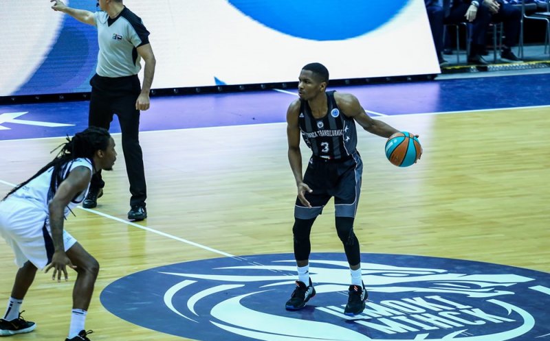 Kerron Johnson, la U-BT până la finalul sezonului