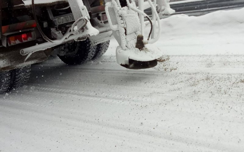 Vremea se schimbă radical. Meteologii anunță temperaturi anormale, dar și fulguieli și polei
