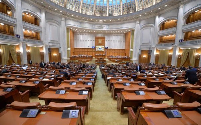 Ședință comună la Parlament pentru asumarea răspunderii Guvernului pe alegerea primarilor în două tururi