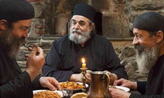 "Dieta sfântă" a călugărilor de la Athos. Secretul unui trai sănătos