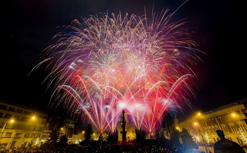 Foc de artificii spectaculos de Mica Unire