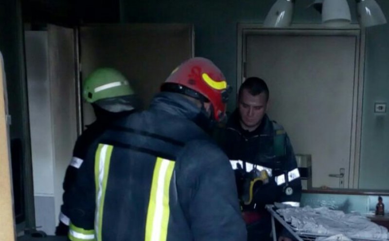 Incendiu în Gheorgheni, la etajul 8! A adormit cu ţigara în mână