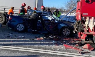 Accident grav între o mașină și un TIR pe Piatra Craiului. S-a solicitat elicopterul SMURD