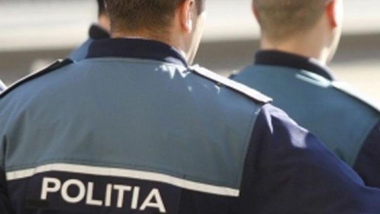 Polițist sătmărean  acuzat că s-a masturbat într-o cabină de probă din Cluj
