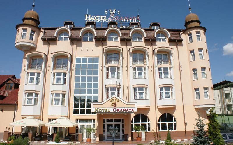 Vila și hotelul Granata de pe strada Cometei se demolează. În loc va apărea tot un hotel