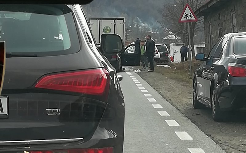 Accident pe Cluj - Oradea. Trafic îngreunat