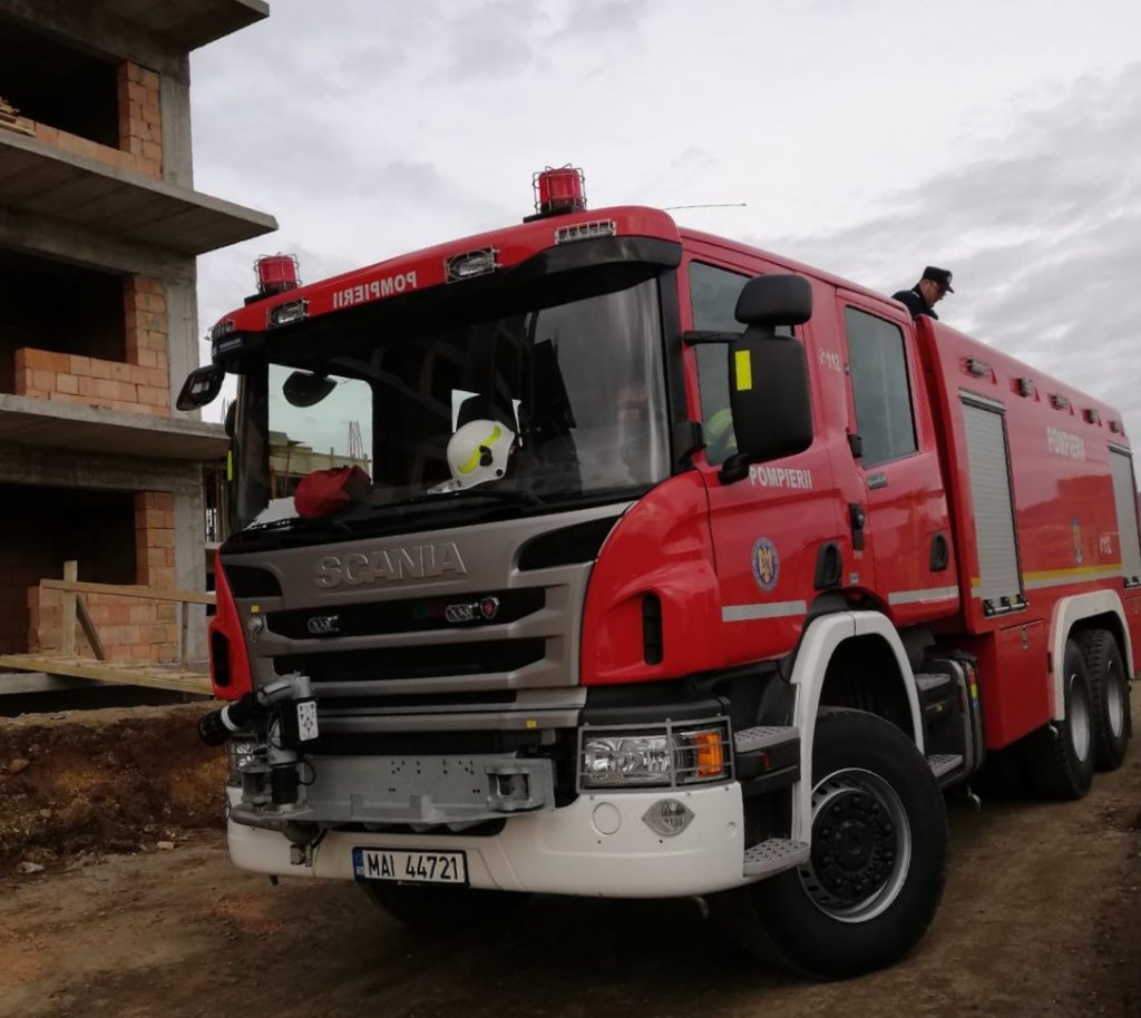 Accidentul de pe șantierul din Baciu. Bărbatul care a căzut în puțul liftului a murit
