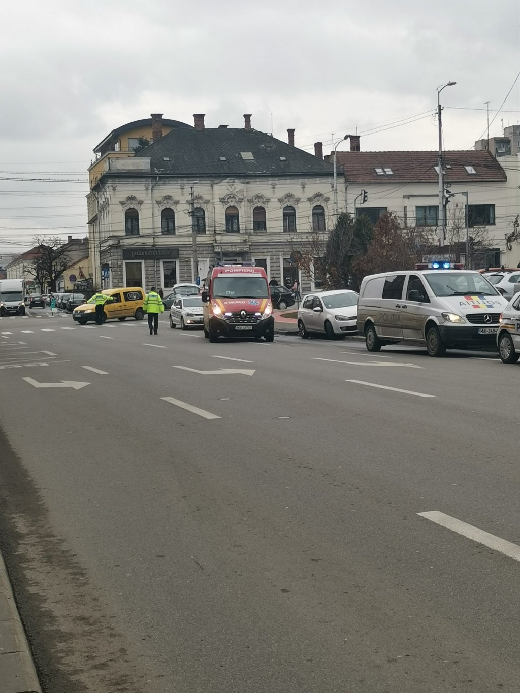 Pieton lovit pe trecere în Cipariu