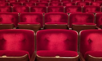 Restricții coronavirus - Maxim 100 de persoane în sălile de teatru, cinema și în biserici
