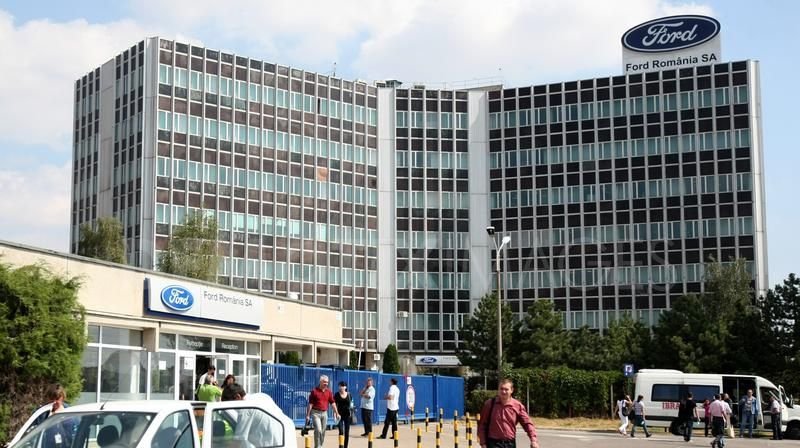 Angajaţii Ford Craiova intră de în şomaj tehnic din cauza coronavirusului
