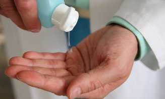 Farmec a început producţia a două produse de dezinfectant de mâini