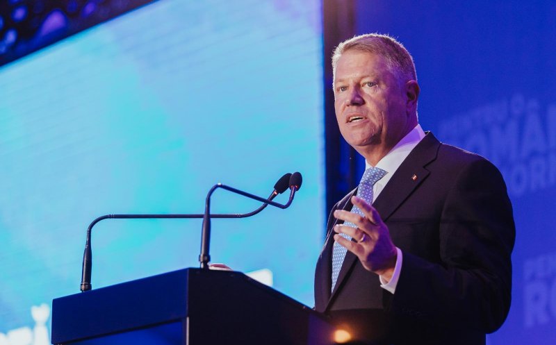 Iohannis: Se introduc noi restricţii, recomandările devin OBLIGAŢII/ Am convenit să folosim ARMATA