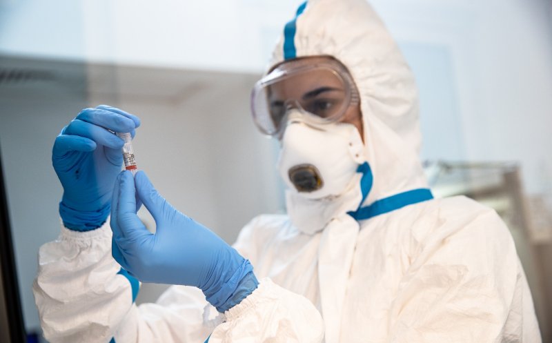 Laboratorul Genetic Center din Cluj completează capacitatea de procesare a testelor pentru COVID-19 cu până la 860 de teste/zi