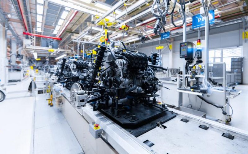 Companiile auto reiau producţia, dar introduc măsuri de siguranță