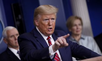 Câţi americani cred că Donald Trump a întârziat să ia măsuri decisive în faţa ameninţării coronavirusului