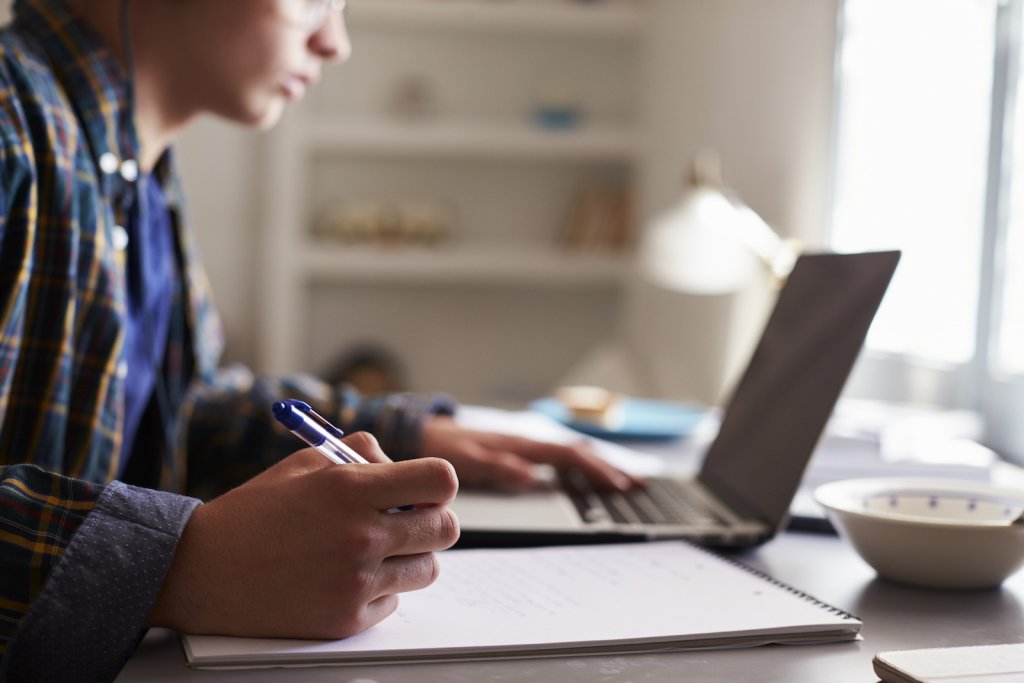 Se strigă catalogul online! Prezența devine obligatorie