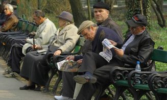 Iohannis, veşti pentru pensionari. Vor avea DOUĂ intervale pe zi când vor putea ieşi din casă