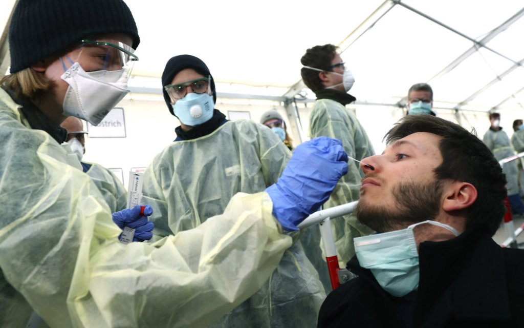 Un asigurator din Cluj va acoperi riscurile de coronavirus
