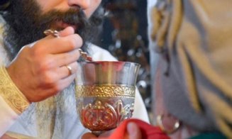BOR refuză lingurița de plastic și suspendă împărtășania până la consultarea cu alte biserici ortodoxe