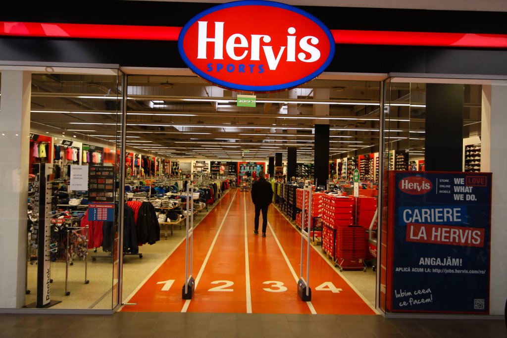Hervis – Vivo 1-0. Magazinul de sport, amânat la chirie