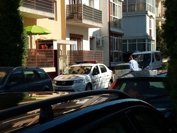 Un bărbat și-a înjunghiat iubita în Florești