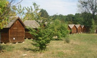 Renaște Campingul Făget. Va avea două piscine și centru spa. Cine l-a cumpărat