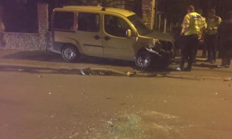 O mamă şi copilul în scoică, în accident pe Câmpului. Au ajuns la spital