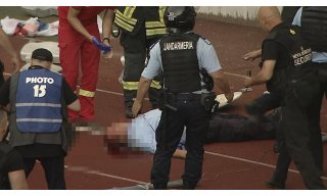 Suporterul care a lovit un jandarm cu scaunul în cap, pe Cluj Arena, condamnat la închisoare
