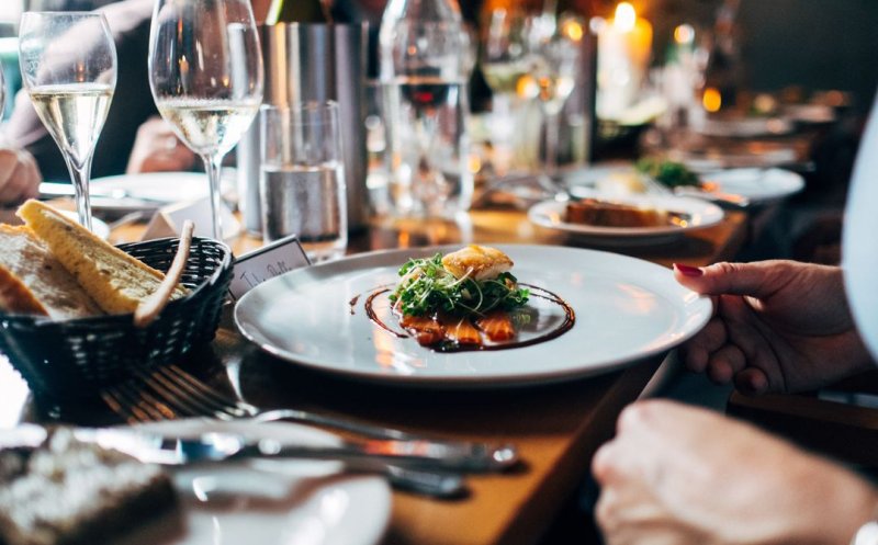 PRO România Cluj cere măsuri de relaxare pentru restaurante