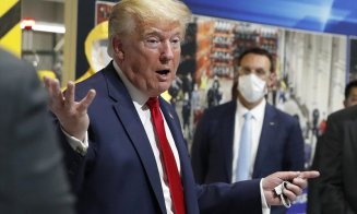 Trump îi îndeamnă pe americani să poarte mască, deşi el s-a ferit de ea de la începutul pandemiei
