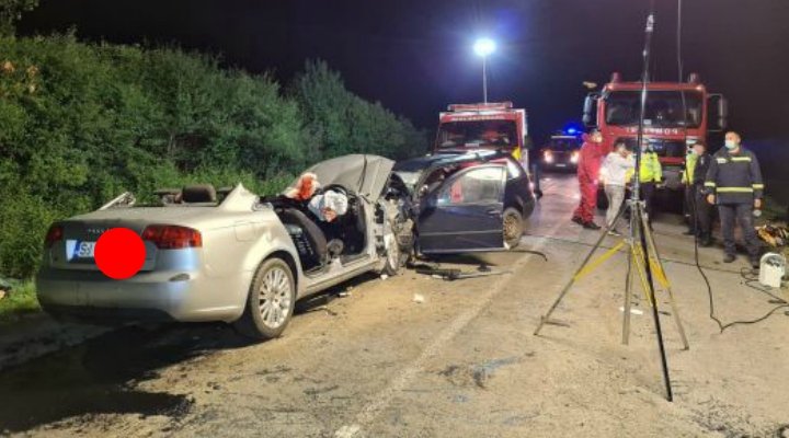 4 oameni şi-au pierdut viaţa și alţi 4 au fost grav răniți astă noapte într-un accident pe DN 19B, în Sălaj