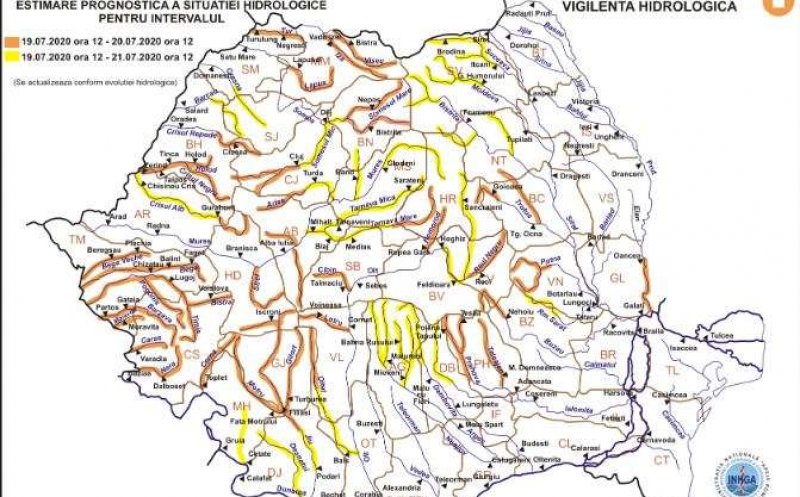 Avertizări Cod galben şi Cod portocaliu de inundaţii valabile până marţi la prânz