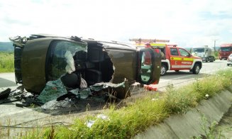 Încă un accident la Cluj! Trei mașini implicate. O femeie a rămas încarcerată