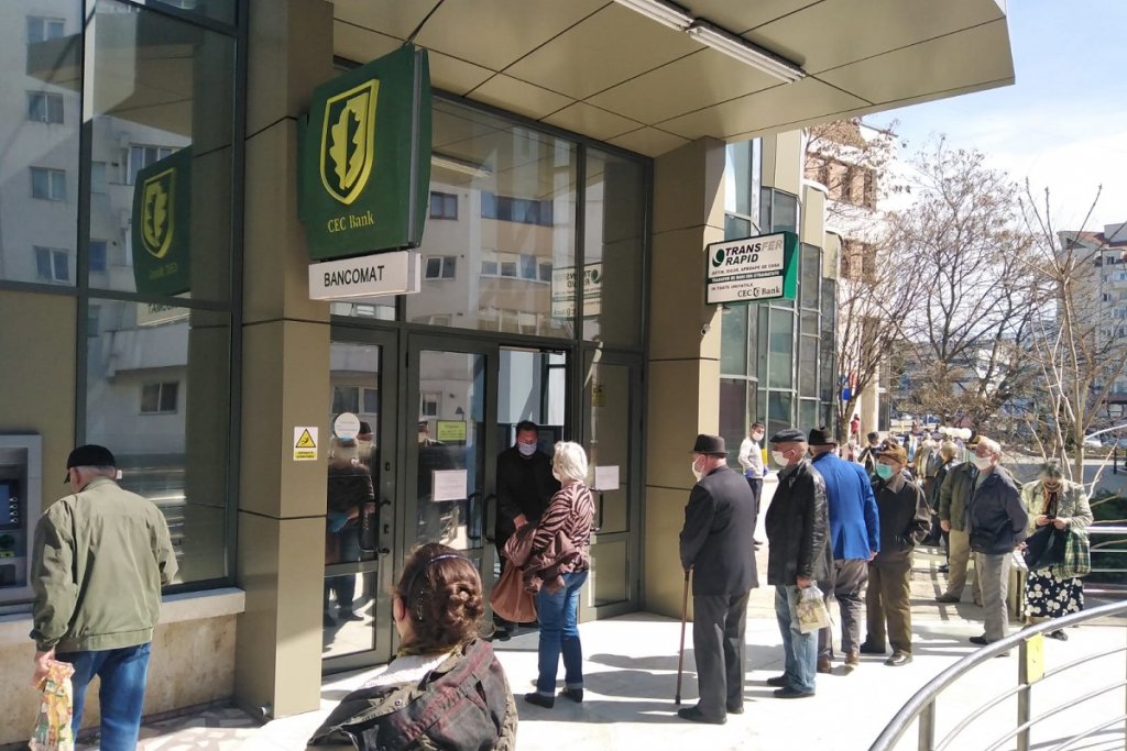 CEC Bank își va primeni bancomatele din Cluj. Are 1 miliard de la stat
