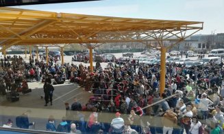 Comisia „Sparanghelul”: Zeci de suceveni au"evadat" din "zona roşie" pentru a ajunge la Aeroportul Cluj