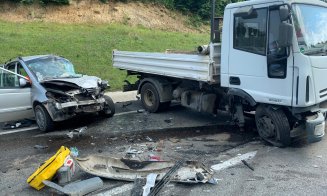 Accident grav pe Vâlcele-Apahida. Un bărbat a murit, alte două persoane sunt rănite