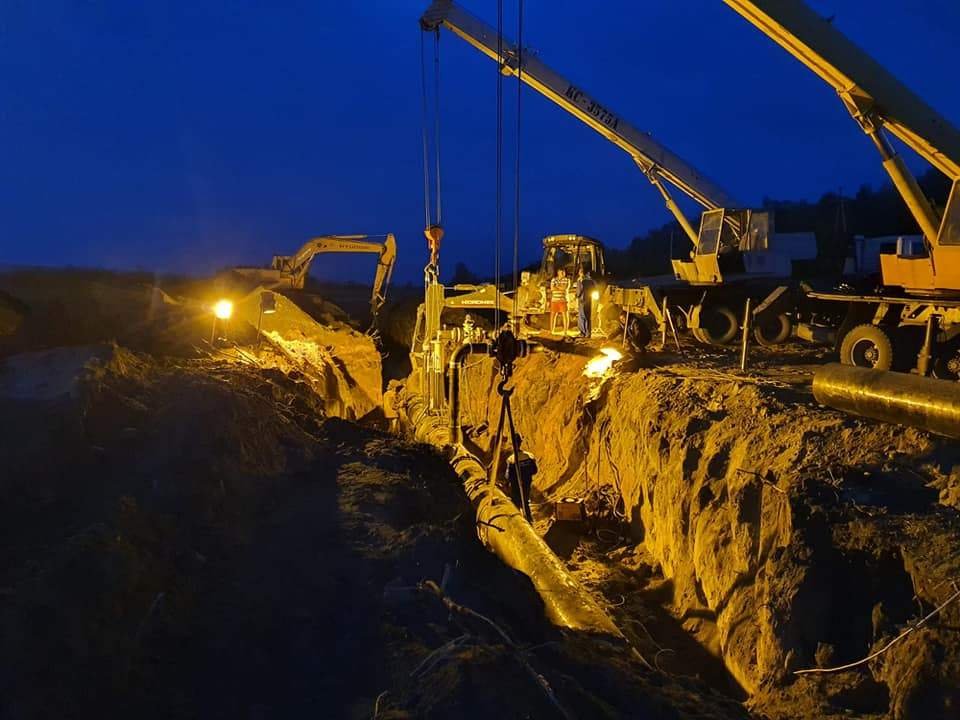 Clujenii de la ACI lucrează în nocturnă la magistrala de gaz din Moldova