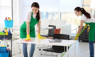 De ce merită să externalizezi serviciile de curățenie pentru spațiile firmei