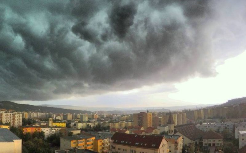Vine furtuna la Cluj. Cod galben emis de meteorologi