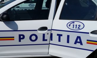 Curier snopit în bătaie în scara unui bloc din Cluj